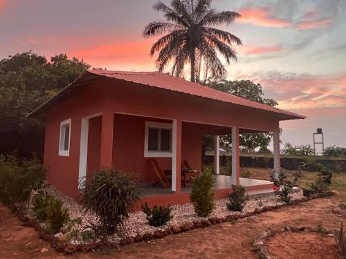 Exterior view, Bij Club in Bolama