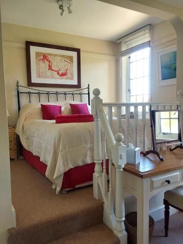 Rock House Cottage - image 12
