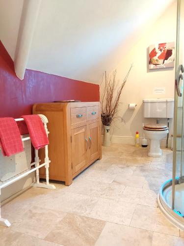 Rock House Cottage - image 13