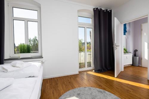 70 qm Wohlfühlperle - ruhig und trotzdem schnell im Zentrum - großer Balkon, Drážďany (fotografie 8)