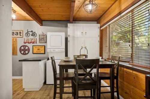 Moonridge Alpine Retreat in Big Bear Lake, USA
