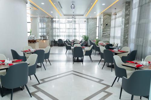 Restaurant, Adden City View Hotel in Mwanza