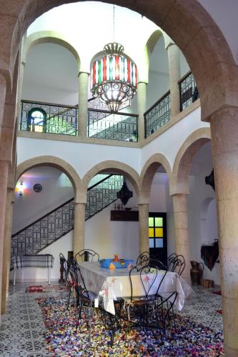 Riad Aïcha Addi - Poolside - Traditional Moroccan Riad Aïcha Addi - Poolside - Traditional Moroccan