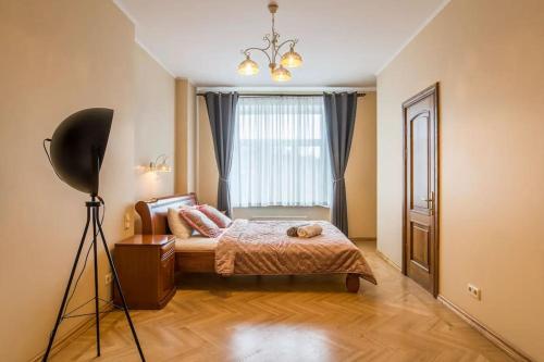 Sunny flat in art nouveau area, Riga (foto 5)