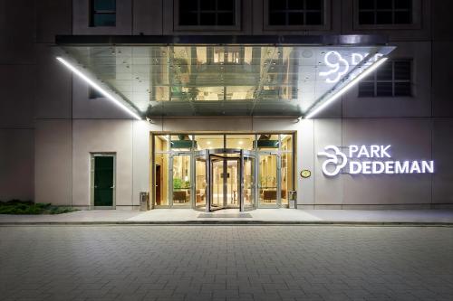Entrance, Park Dedeman Bostanci Hotel in İstanbul
