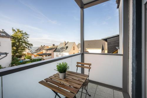 Skats, Untere Rheinblick-Oase Komfort mit 2 SZ Balkon in Urbar (Mayen-Koblenz)