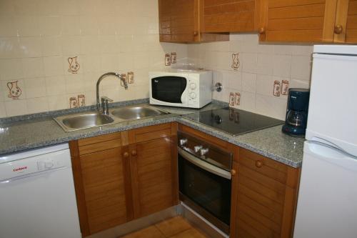 Apartaments Les Dunes - image 9