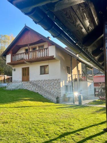 Cabana Baraj Apuseni Mountains