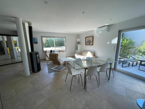Sète, Villa 4 étoiles avec piscine à deux pas de la plage !, Sète (foto 3)