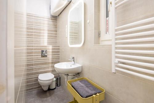 Apartment image 9