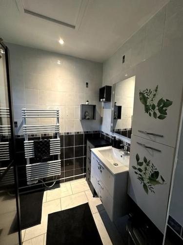 Belle maison à la campagne (Belle maison a la campagne) in Chamouille