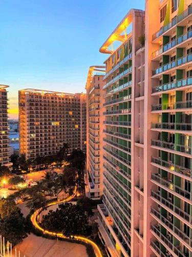 Azure Playfull Living 1 bedroom