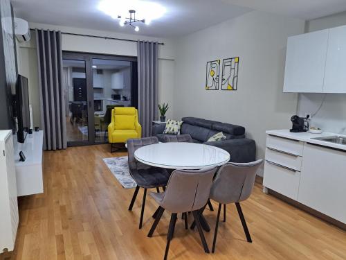 Anika Luxury apartment at Diamond center, Skopje (photo 8)