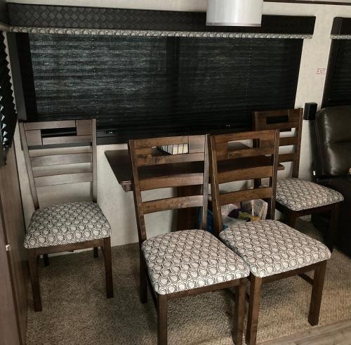 Létesítmények, The Castle Camper in Old Town