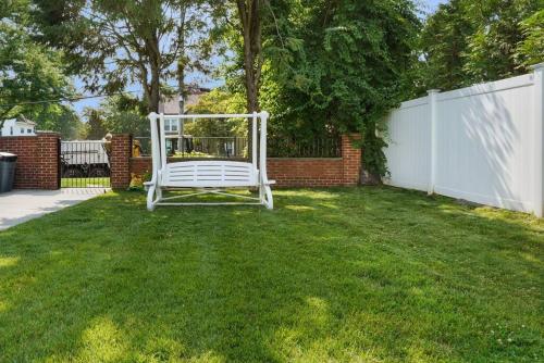 4 Bedroom 3 Bath Home in Quiet NYC Suburb in Mount Vernon, USA