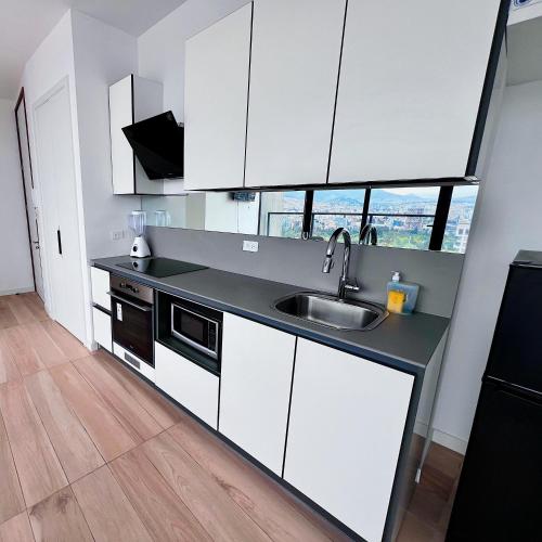 Vive Quito Desde el Edificio Más Alto Piso 28