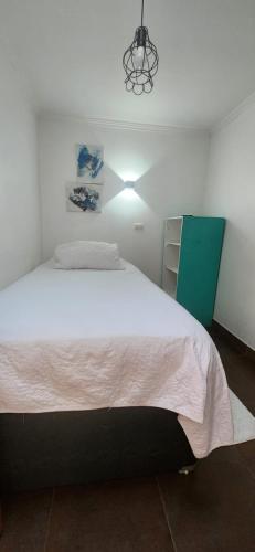 1 twin bed