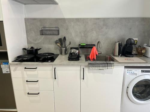Quiet room in a park close to the sea & beach & subway No-4, Valencia (foto 7)