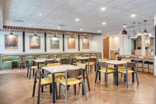 Fairfield by Marriott Inn & Suites Whitestown Indianapolis NW - image 9