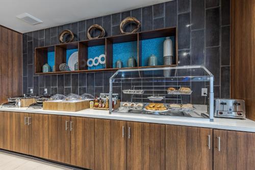 SpringHill Suites by Marriott Fort Wayne Southwest - 식음료(F&B)