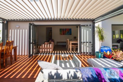 Spectacular Tropical Modern Home, Auckland (fotografie 2)