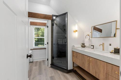 The Shire 255 C - The Slate Loft in Southern Pines, USA
