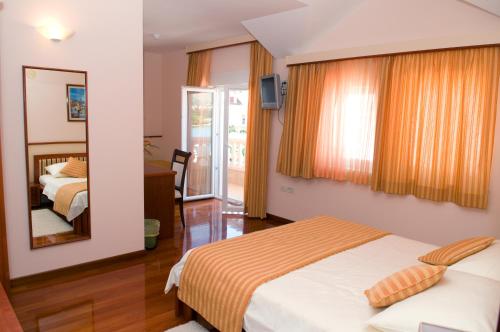 Hotel Trogir Palace - main image