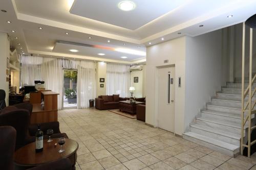 Predvorje, Athens Delta Hotel in Atena