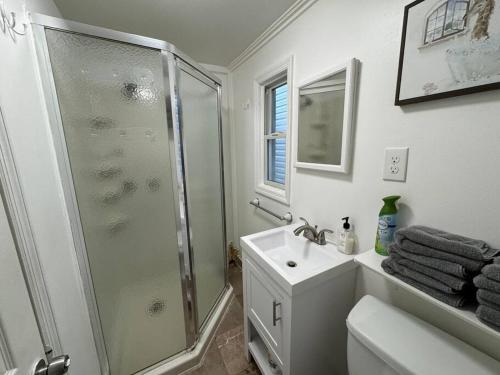 Private Apartment with NYC VIEWS right outside NYC in Jersey City, USA