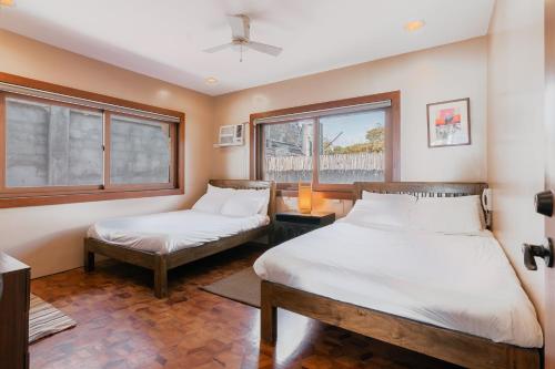 DEKHAUS Amazing Beach Front Home in Nasugbu in Calayo