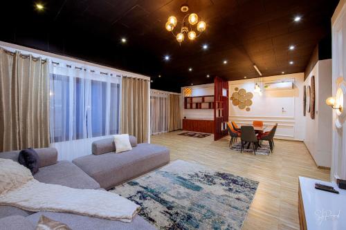 Villa Bonapriso-Hydrocarbures luxueux Consierge , gardien ,WiFi , groupe électrogène Villa Bonapriso-Hydrocarbures luxueux Consierge , gardien ,WiFi , groupe électrogène