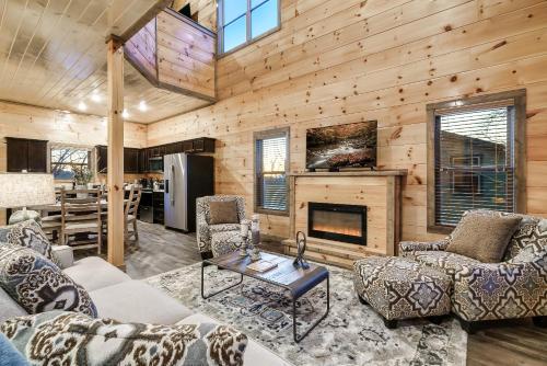 New-Mtn Views-Indoor Pool-Hot Tub-Game Room-Wifi in Sevierville, USA