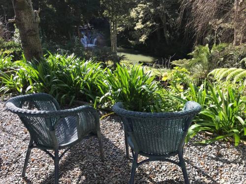 Matakana Waterfall Hideaway in Warkworth