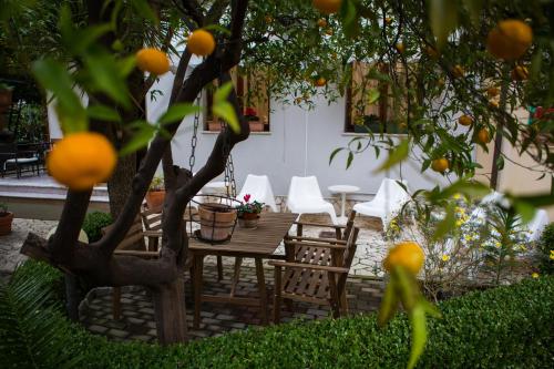 Hotel Villa Gloria - 주변 환경