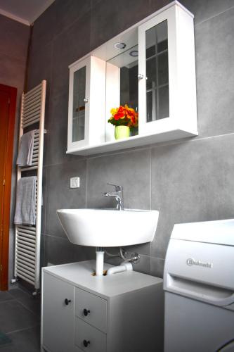 レッコ Panoramical appartment Lecco 3つ星 シングルルーム スイート