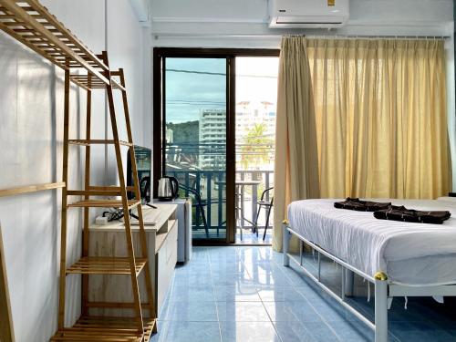 room detail thumbnail 0