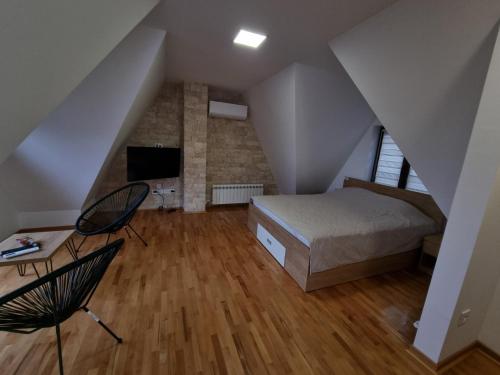 Double Room with Mountain View