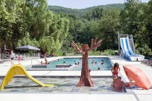 Chalet 4 étoiles - Parc aquatique - eeceie gîte à louer Bois de Moussentong