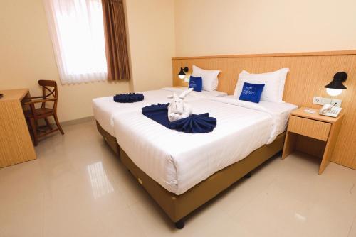 Superior Double or Twin Room image 4