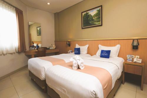 Superior Double or Twin Room image 9