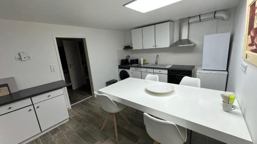 Kitchen, KustenNest gepflegte großzugige Ferienwohnung Nahe Ostsee mit Garten in Ratekau