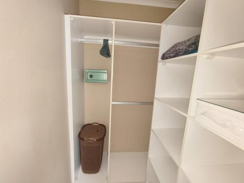 Weaver's corner cottage Weaver's corner cottage