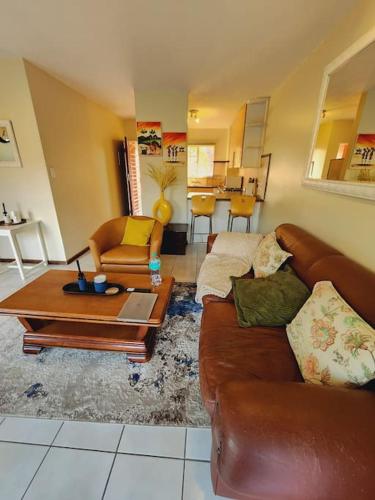 2b - 74 No load shedding - 2 bed home, Centurion (fotografie 6)