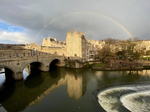 Elegant & Romantic - Entire Flat with 2 Magnificent Views, Bath (fotografie 2)