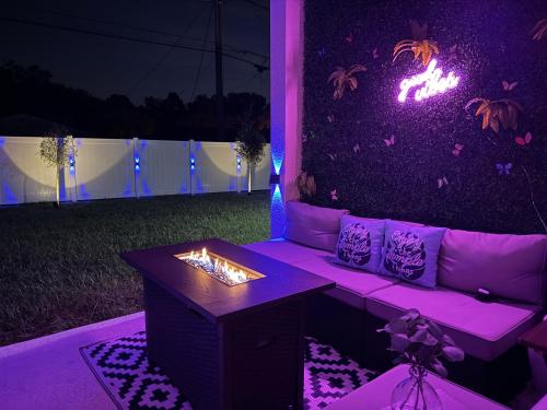 Brand New Tampa Oasis with Private Jacuzzi Retreat in Lutz (FL)