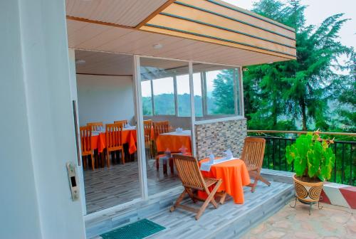zahrada, CLEMENT MOTEL in Kibuye
