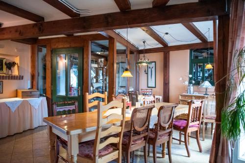 Mahlzeit - Hotel Brauhaus Weyhausen - Keramikstudio 2