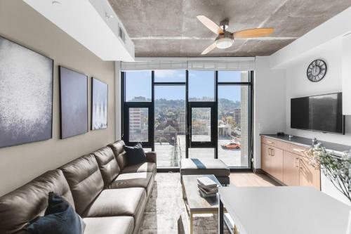 Urban Retreat 2BR Near UAB in Birmingham, USA