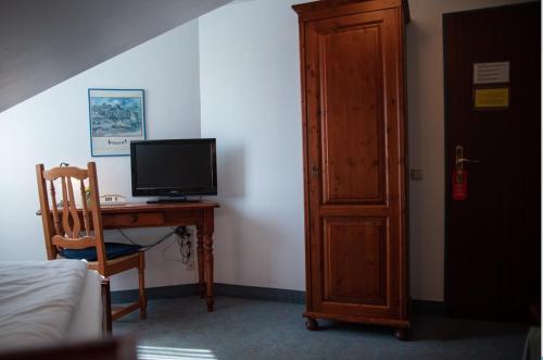 Mahlzeit - Hotel Brauhaus Weyhausen - Keramikstudio 2.4km von Osloß entfernt