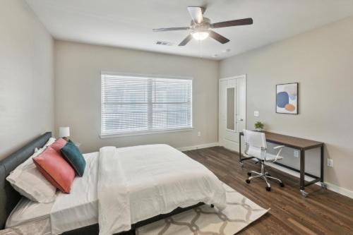 C Creek 5304i Corporate Apartment I Free Parking in Houston, USA